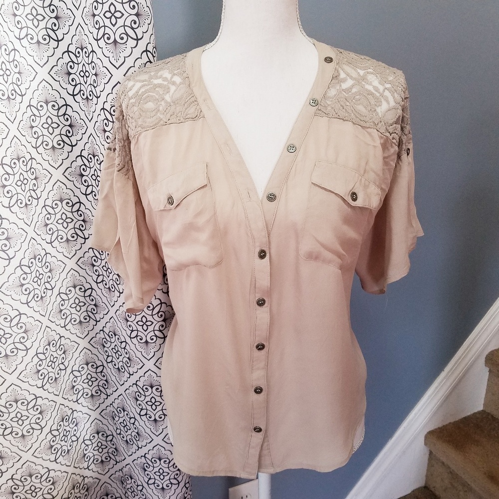 Tan Button Up S/S Blouse with Lace Back & Pockets